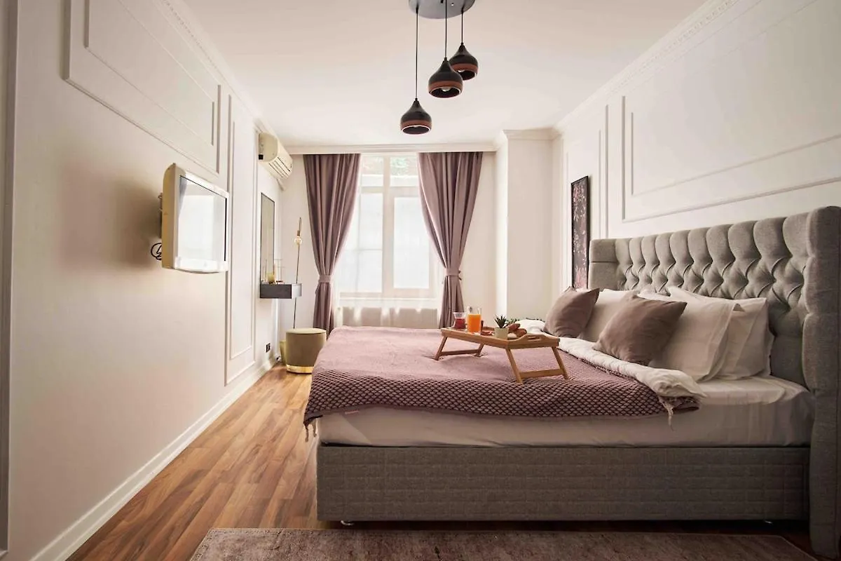 Gorgeous & Luxury Apartment In The Heart Of Sisli! Istanbul